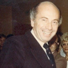1952