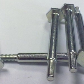 Screws with specific threads