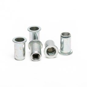 Écrou à sertir en aveugle fût cylindrique